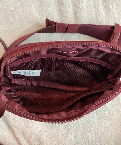 Lululemon Everywhere Belt Bag