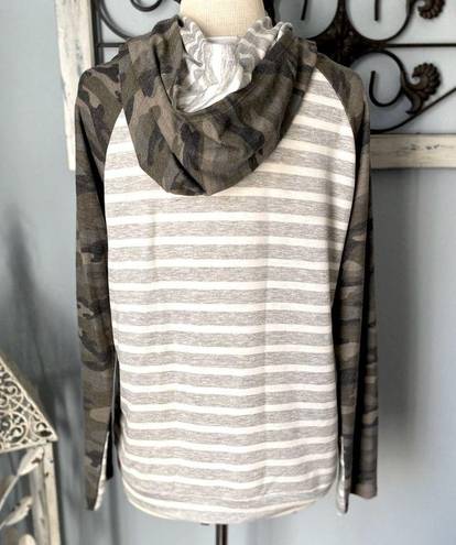 7th Ray Long Sleeve Raglan Double Hoodie Top  Camo & Grey Stripes Small