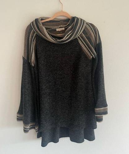 Ryu Anthropologie  S Gray Knit Oversized Sweater