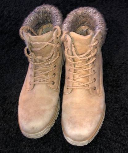 Canyon River Blues Lady’s winter boots wedge boots tan boots size 10  tan…​