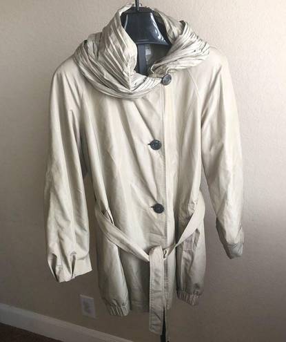 Gallery  vintage beige raincoat size XL