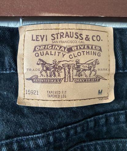 Levi’s Vintage Yellow Tag 921  Tapered Fit Tapered Leg Jeans
