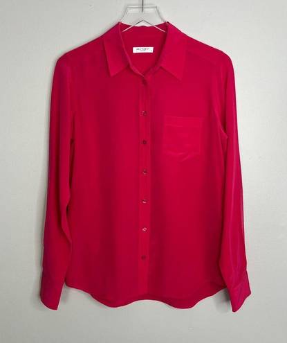 Equipment  Femme Straight Point Collar Silk Button Up Shirt in Pink Size Small