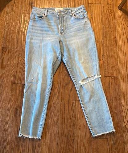 Abercrombie & Fitch  super skinny ankle high rise distressed knee jeans 12