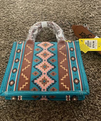 Wrangler NWT aztec print shoulder/crossbody purse - teal