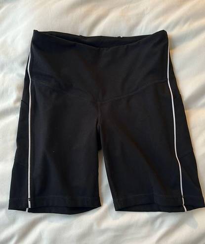 Xersion Black  Shorts Size pm