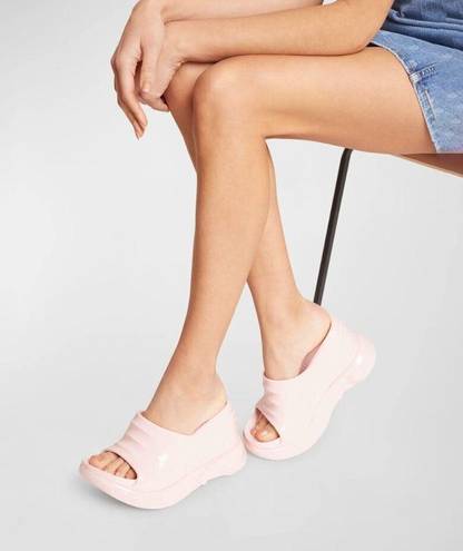 Givenchy  Marshmallow Wedge Sandals in Light Pink 40 10 New with box Womens Slide