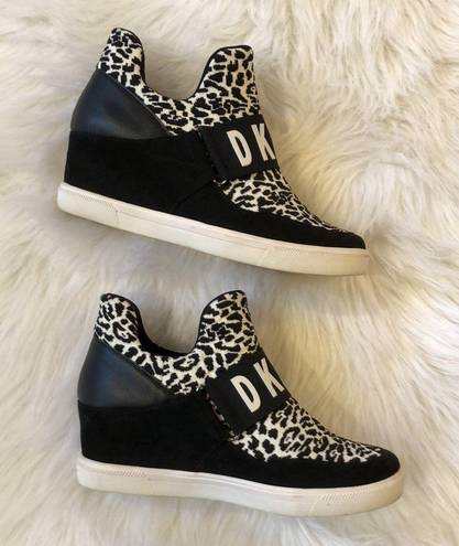 DKNY  Sneakers