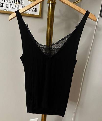 Buckle Black Womens sleeveless eyelash hem top by  size medium