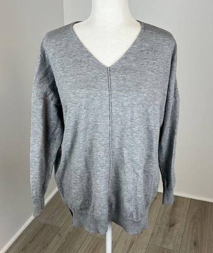 FAVLUX  Grey V-Neck Pullover Sweater Size Large