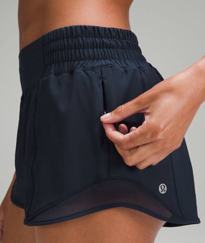 Lululemon Hotty Hot High-Rise Lined Shorts 2.5”