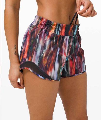 Lululemon  Hotty Hot II Shorts 2.5 Chroma Fusion Multi Black SIZE 10