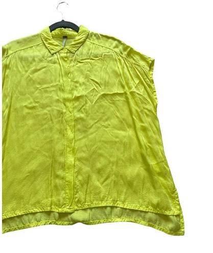 Young Fabulous and Broke  Women's Small Silky Lime Green Button Up Blouse