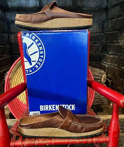 Birkenstock natural leather "buckley" clog (with box)