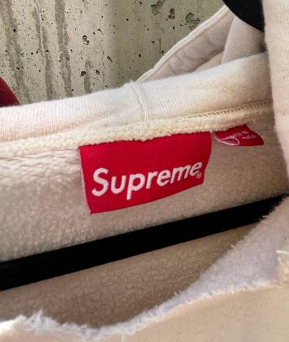 Supreme Hoodie