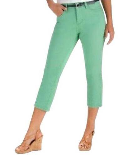 Royalty For Me  Cropped Capri Jeans Mint Green Women’s US Size 6