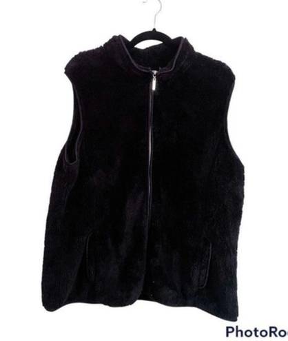 St. John’s Bay black sherpa vest  Size XXL