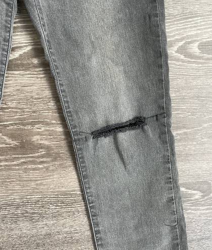 Sneak Peak Gray Ripped Jeans