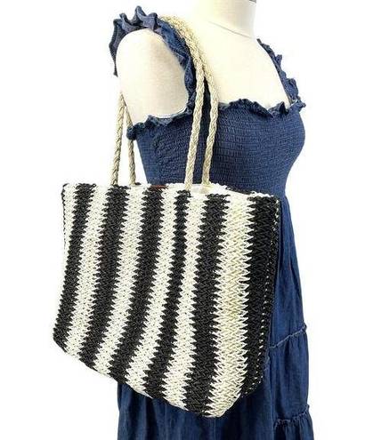 Bueno  Tote Bag Large Woven Straw Black Cream Beachy Boho Travel Summer Festival