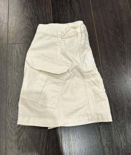 white mini cargo skirt Size L