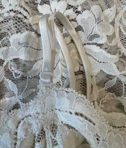 Victoria's Secret Victoria Secret cream lace nightie size L‎