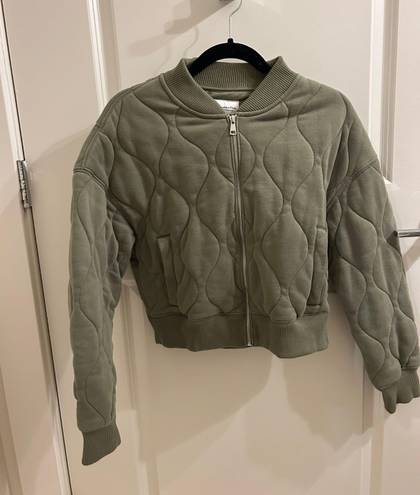 Abercrombie & Fitch Quilted Bomber Jacket