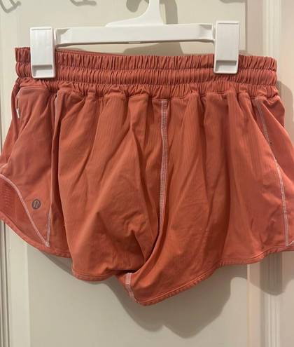 Lululemon Hotty Hot Short 2.5”