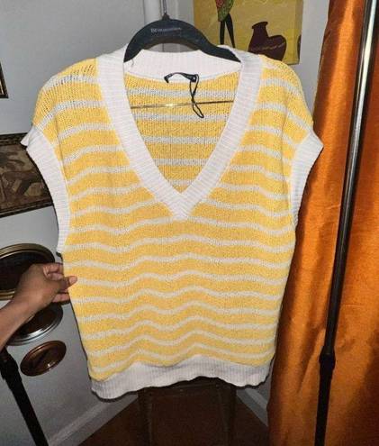 ZARA  Top size Small