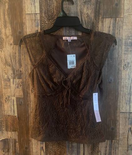 Crave fame NWT Fame women's embroidered brown top size medium (32)