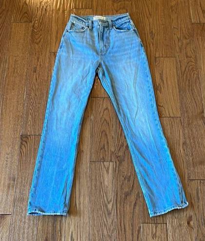 Abercrombie & Fitch  the 90’s slim straight ultra high rise jeans size 0 short
