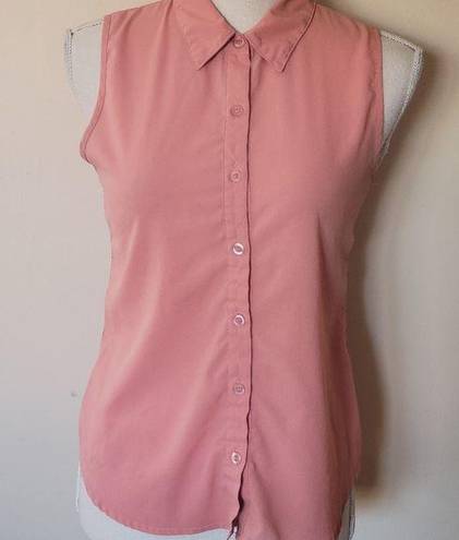 Edge  blush button down size small