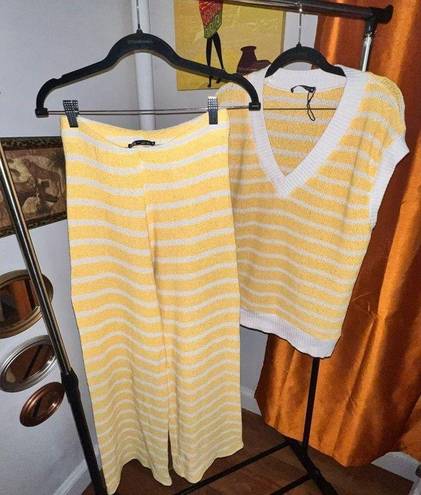 ZARA  Top size Small