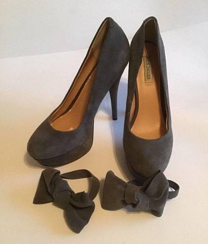 Kelsi Dagger  GREY SUEDE PLATFORM BOW 8M