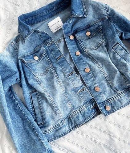 Celebrity Pink Stretch Denim Jean Jacket Size Medium Cropped Lightweight Spring