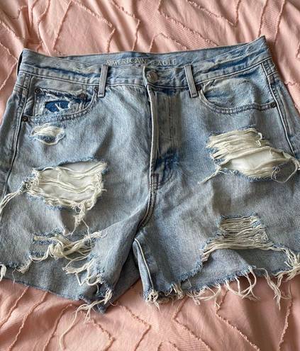 American Eagle 90s Boyfriend Short