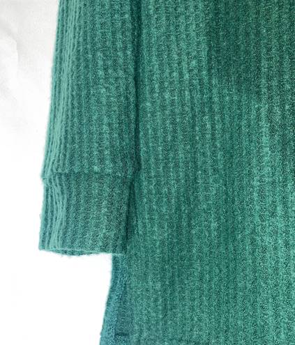 Zenana Outfitters Green Sweater Women’s Small