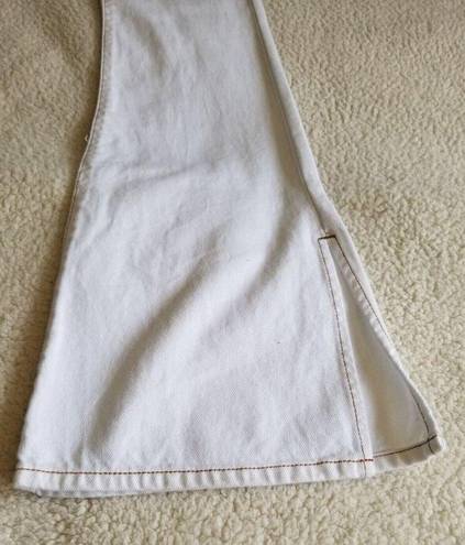 Hidden Jeans  Happi  White w/Gold Stitching Flare Leg w/ Side Slits Women's Sz 26