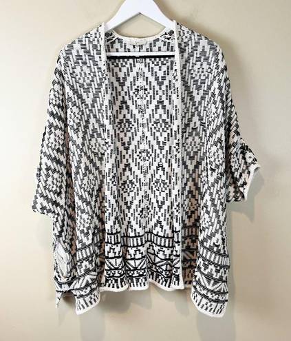 Joie  Tosca Aztec Black and White Open Cardigan M/L