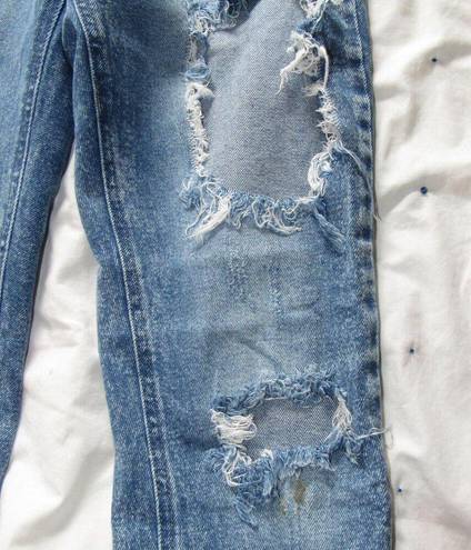 Tinseltown Medium Blue Jeans With Rips