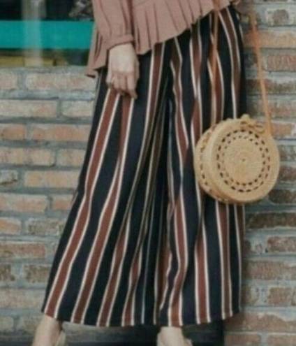 Cynthia Rowley Striped Gaucho Pants size 2 NEW