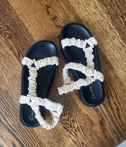 Sandals White Size 9