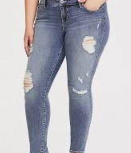 Torrid  Distressed High Rise Ankle skinny Jeans Size 26