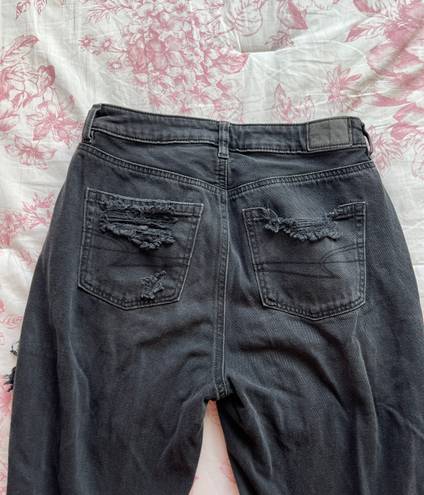 American Eagle Outfitters Mom Jeans