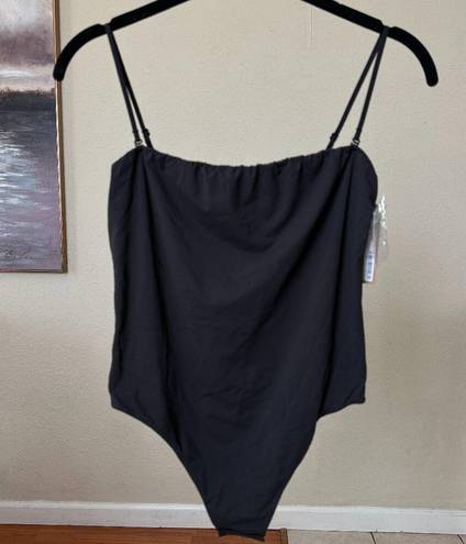 SKIMS  FITS EVERYBODY STRAPLESS BODYSUIT- SIZE LARGE- NWT ONYX BLACK