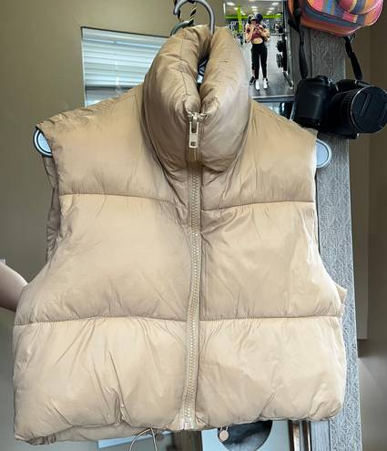 Amazon Crop Puffer Vest