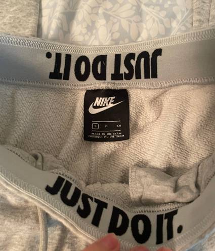 Nike Womens  Joggers