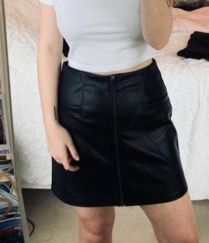 Bevello Black Faux Leather Skirt