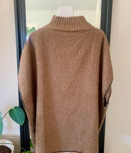 Gaudi Poncho Sweater Size undefined