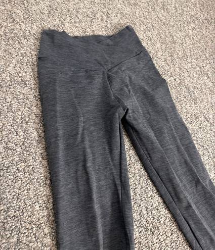 Luna heather gray scrunch butt leggings