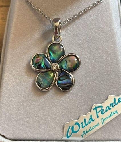 Daisy NWT abalone  necklace with rhinestone center.